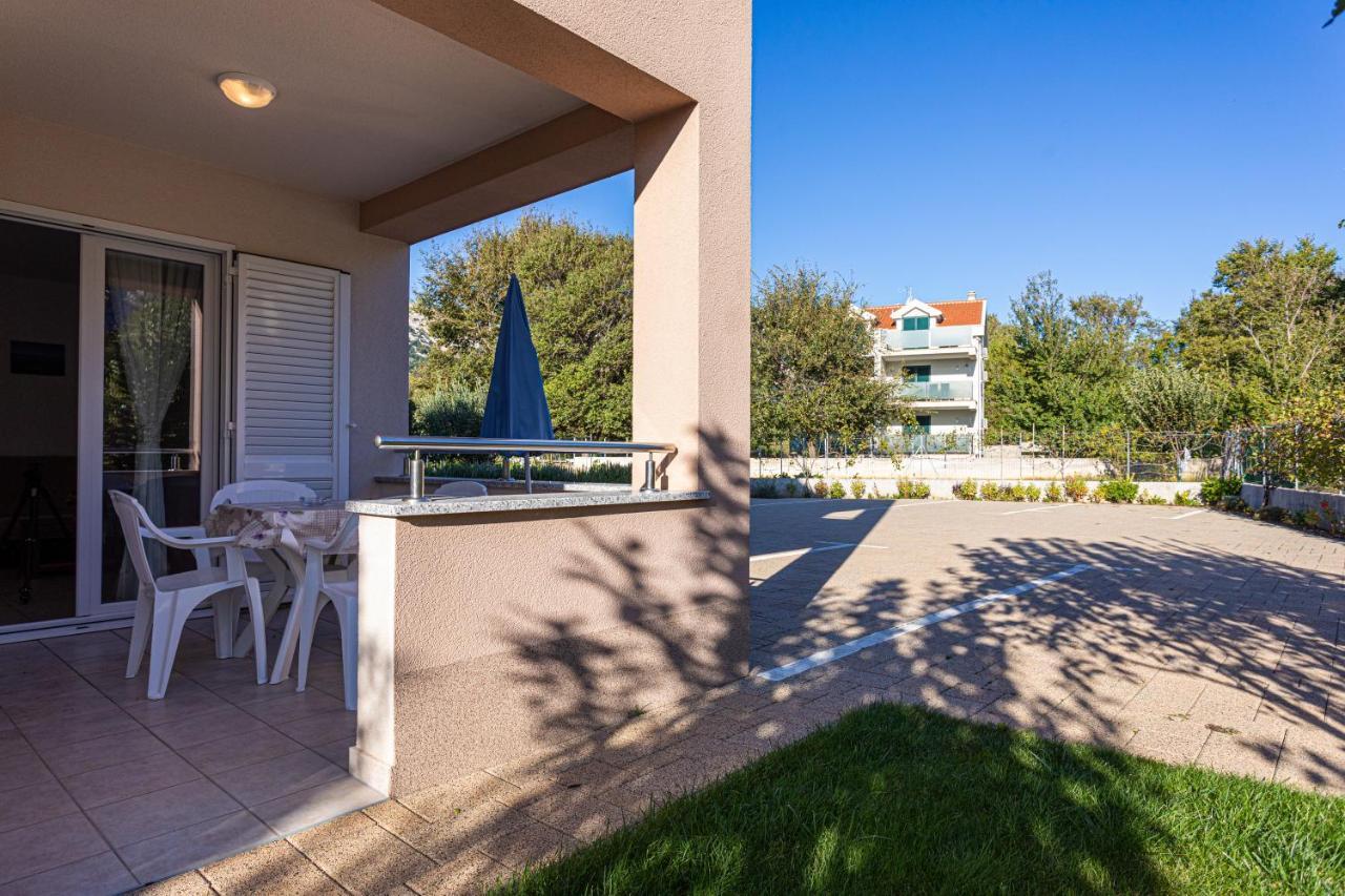 Apartments Crnekovic Jasna Baska  Exterior photo