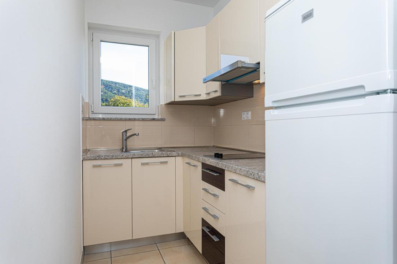 Apartments Crnekovic Jasna Baska  Exterior photo