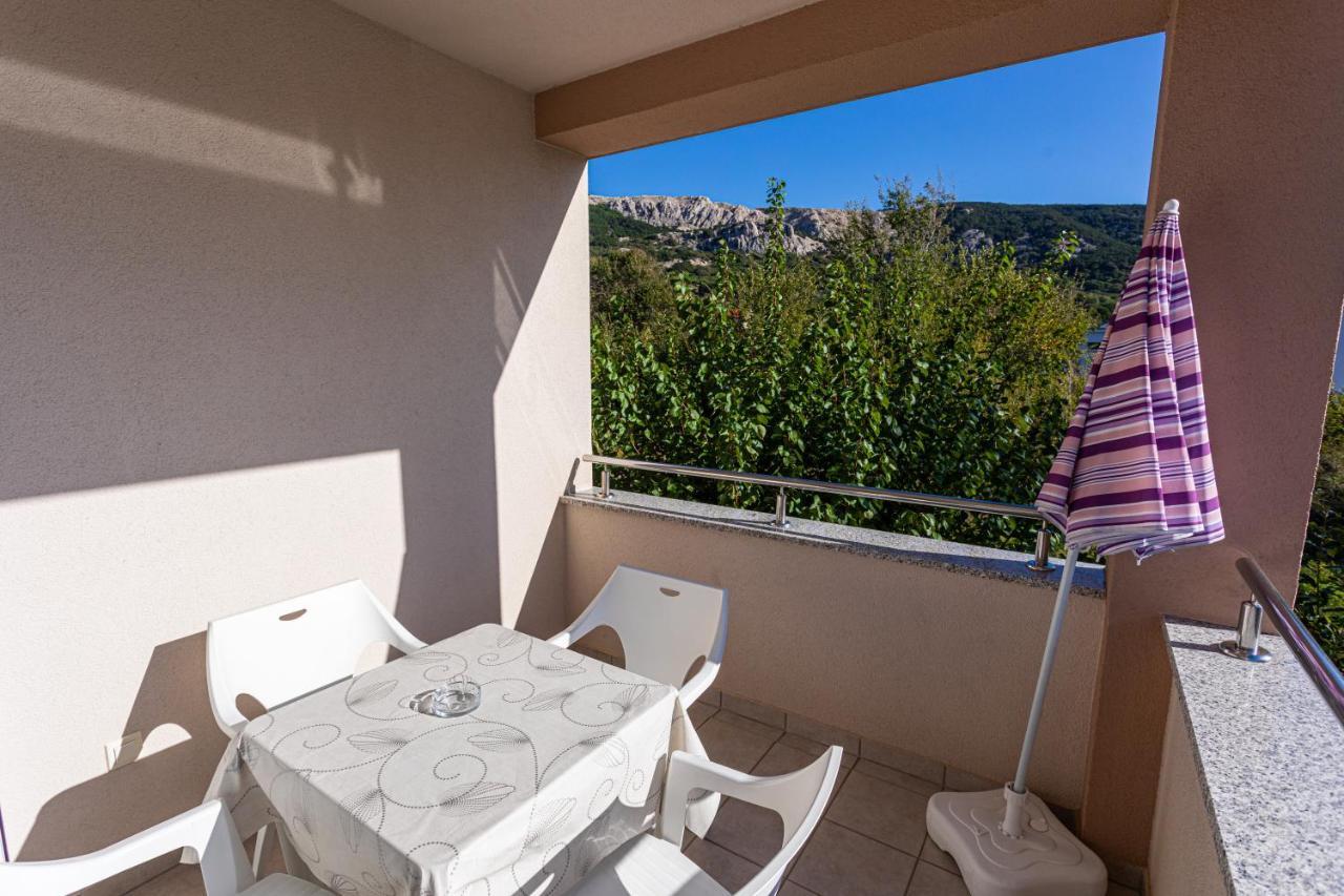 Apartments Crnekovic Jasna Baska  Exterior photo